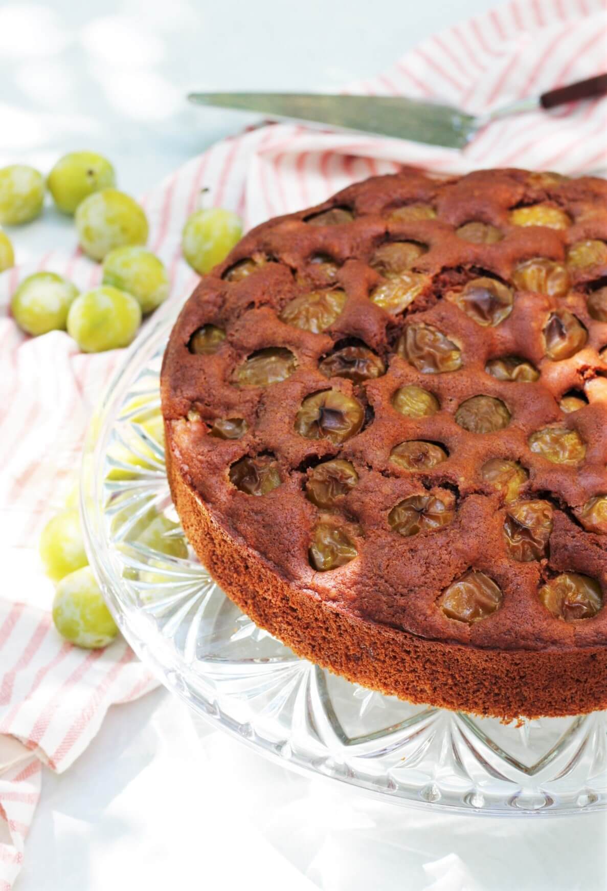 Veganer Mirabellenkuchen mit Walnuss - verfluchtlecker